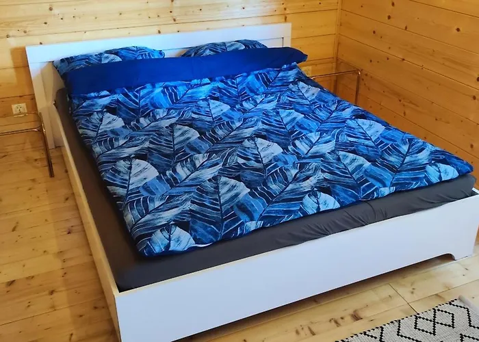 Przy Jeziorze Chalé Kaliska Koscierskie